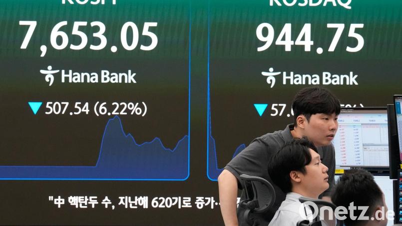 Der südkoreanische Leitindex hat am Montagmorgen deutlich nachgegeben. Bild: Ahn Young-joon/AP/dpa