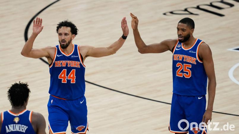 Die New York Knicks haben in der Finalserie der NBA nun zwei Heimspiele gegen die San Antonio Spurs. (Archivbild) Bild: David J. Phillip/AP/dpa