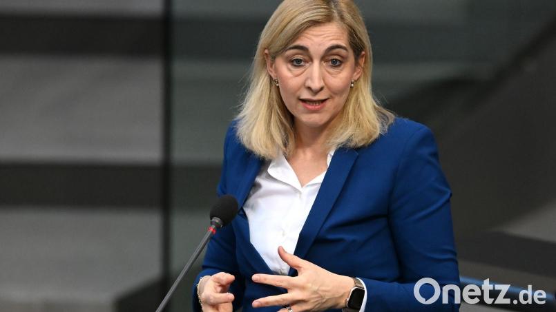 Das Gesundheitsministerium erwartet eine größere Finanzlücke bei den Kassen 2027. (Archivbild) Bild: Elisa Schu/dpa
