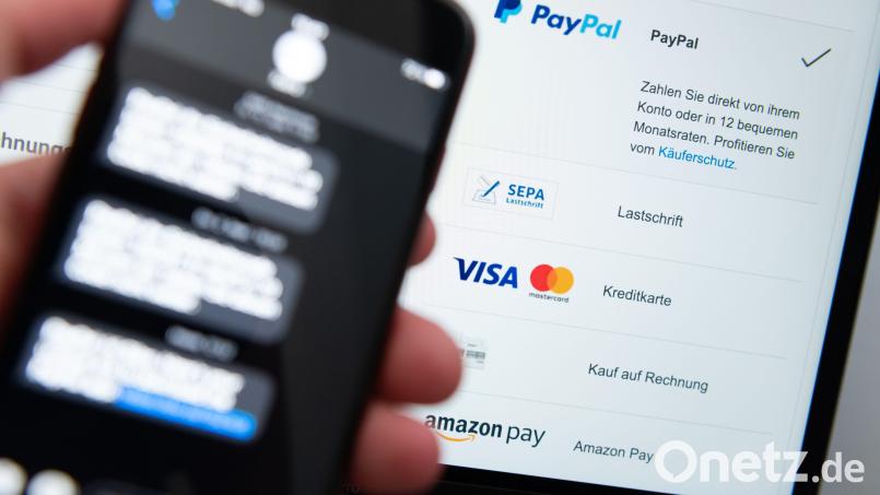 Eine 28-Jährige aus Schwarzenfeld hat unberechtigte Abbuchungen von ihrem Paypal-Konto bei der Polizei angezeigt. Symbolbild: Silas Stein/dpa