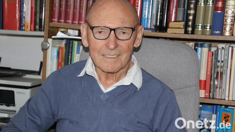 Karlheinz Hoyer, besser bekannt als "Tschiwerl", feiert am Montag seinen 85. Geburtstag. Bild: Konrad Rosner