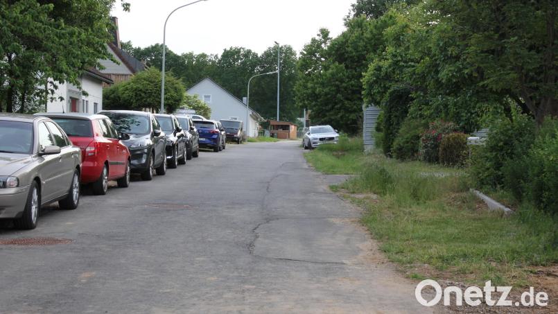 Der Lodernmühlweg, das Bild zeigt diesen Weg in Richtung Sportgelände der SF Kondrau, wird ausgebaut. Bild: Konrad Rosner