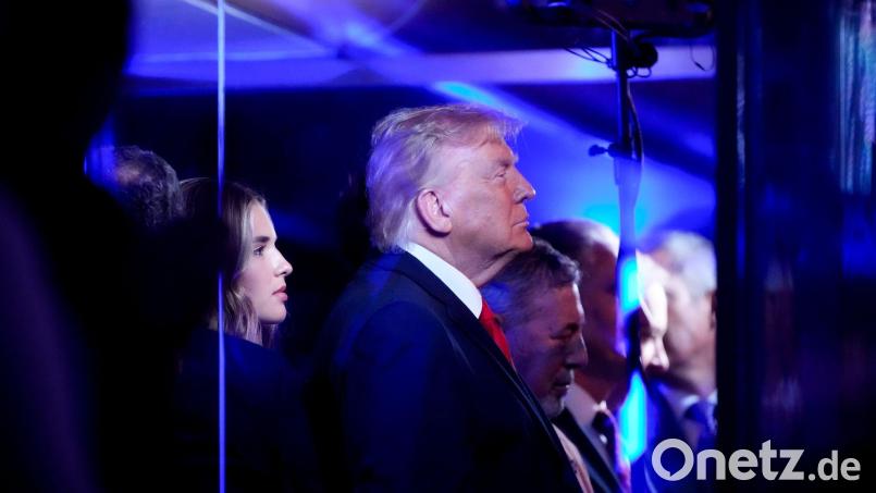 Trump plant laut Medien keinen Besuch des ersten US-Fußballspiels bei der WM. Bild: Ross D. Franklin/AP/dpa