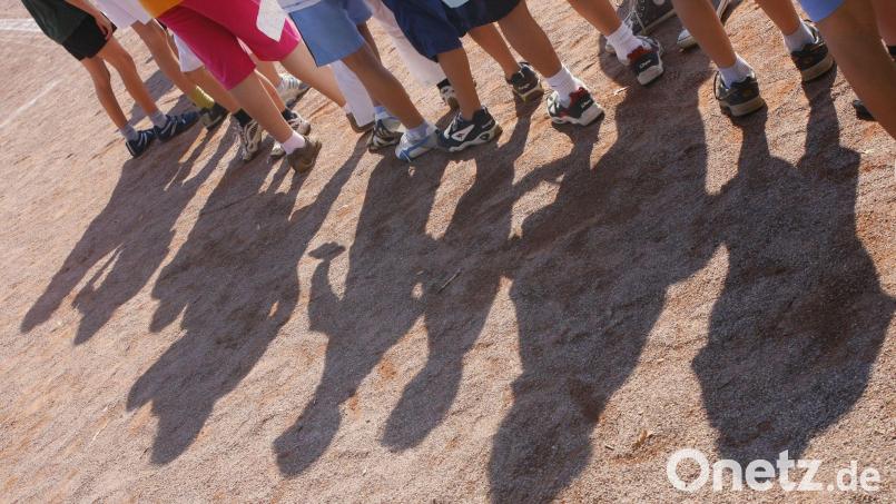 Die Bundesjugendspiele sollen wieder leistungsorientierter werden. (Symbolfoto) Bild: Frank Rumpenhorst/dpa