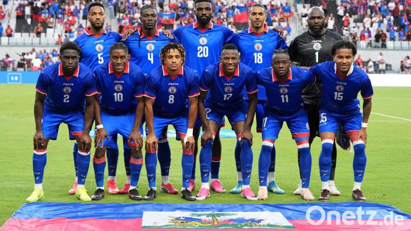 Die Spieler der haitianischen Fußball-Nationalmannschaft. Bild: Rebecca Blackwell/AP/dpa