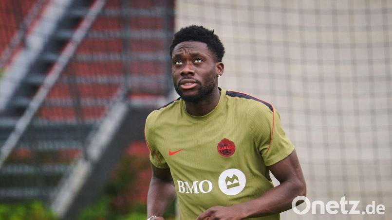 Bayern-Profi Alphonso Davies verpasst den WM-Auftakt mit Kanada. Bild: Sammy Kogan/The Canadian Press/AP/dpa