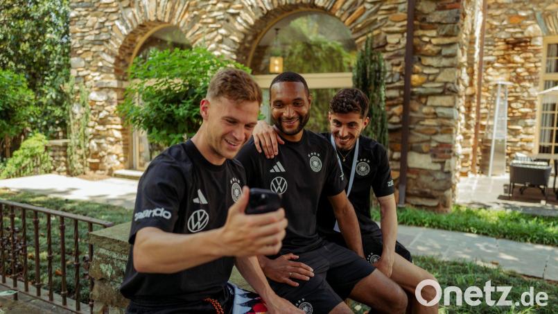 Blick hinter die Kulissen: Noch ist die Stimmung im DFB-Team gut. Bild: Max Galys/DFB/dpa