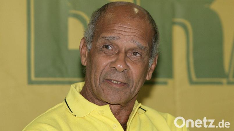 Brito wurde mit Brasilien 1970 Fußball-Weltmeister. (Archivbild) Bild: Jens Kalaene/dpa-Zentralbild/dpa