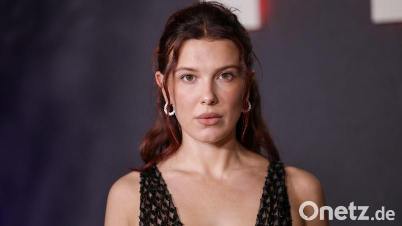 Ein knappes Jahr nach der Adoption ihrer kleinen Tochter wünscht sich „Stranger Things“-Star Millie Bobby Brown, eines Tages selbst schwanger zu sein. (Archivbild) Bild: Andrew Park/Invision/AP/dpa
