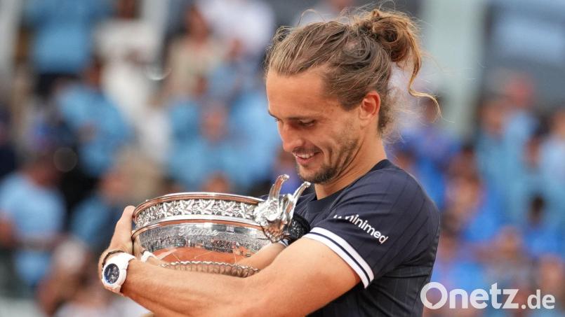 Alexander Zverev feierte in Paris den ersten Grand-Slam-Titel seiner Karriere. (Archivbild) Bild: Christophe Ena/AP/dpa