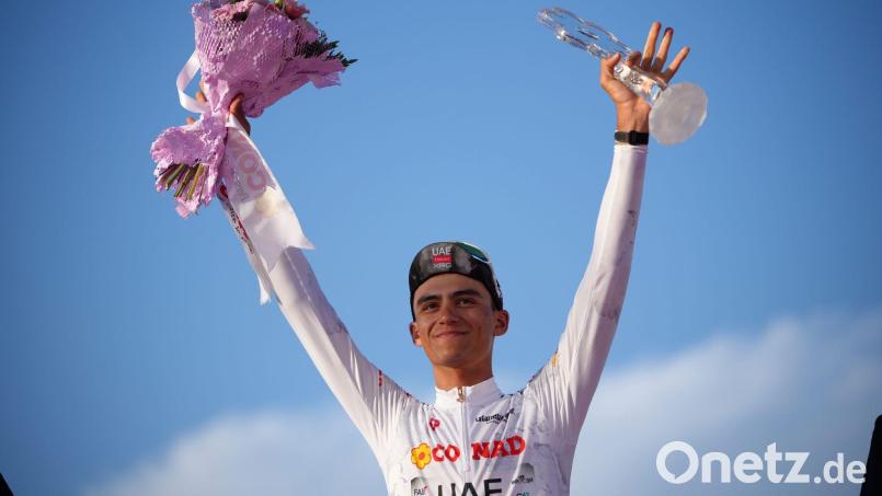 Isaac del Toro befindet sich vor der Tour de France in Topform. (Archivbild) Bild: Alessandra Tarantino/AP/dpa