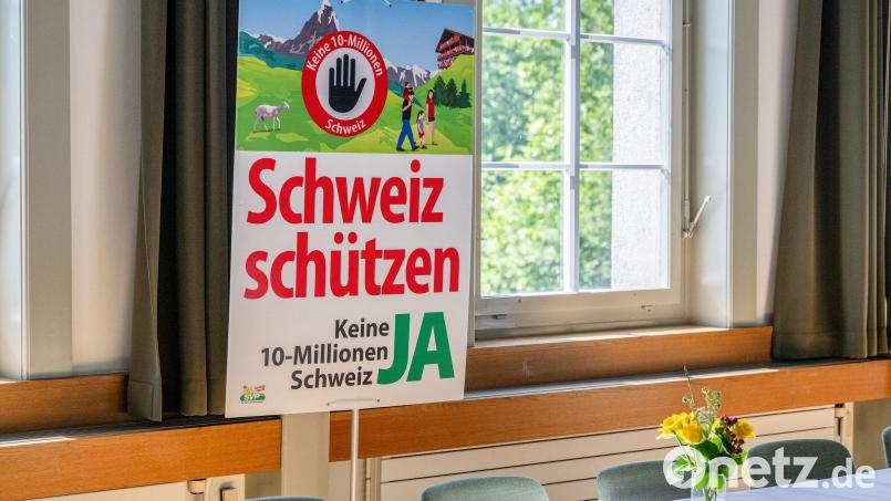 Laut Umfragen könnte das Ergebnis knapp werden. Bild: Peter Schneider/KEYSTONE/dpa