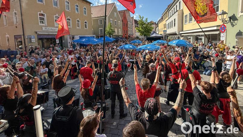Jalapenos Percussion auf dem Roßmarkt. Bild: Petra Hartl