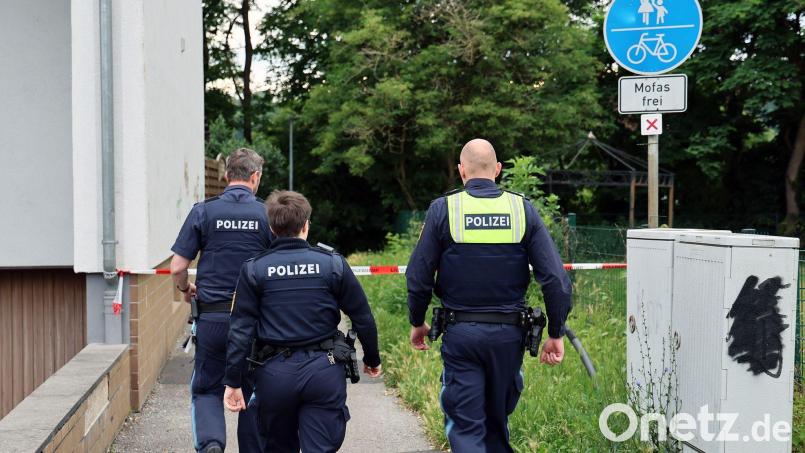 Nach einer tödlichen Messerattacke in Elsenfeld hat sich ein 27-jähriger Angehöriger der Polizei gestellt. Bild: Ralf Hettler/dpa