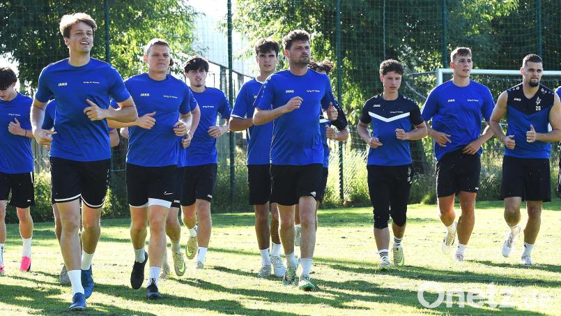 Bei der SpVgg SV Weiden hat am Montagabend die Vorbereitung auf die Bayernliga-Saison 2026/27 offiziell begonnen. Bild: Gerhard Büttner