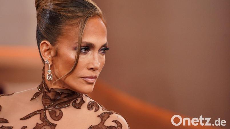 US-Sängerin Jennifer Lopez hat eigenen Worten zufolge nach ihrer Scheidung von Schauspieler Ben Affleck viel über sich selbst nachgedacht. (Archivbild) Bild: Jordan Strauss/Invision/dpa