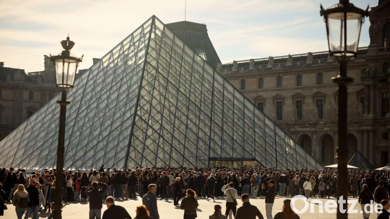 Der neue Louvre-Direktor Christophe Leribault nennt das Weltmuseum eine Einrichtung, die „außer Atem“ ist. (Archivbild) Bild: Thomas Padilla/AP/dpa