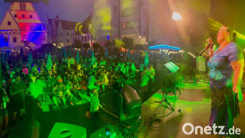 Zum zweiten Mal startet das Bürgerfest bereits am Samstag. Musik gibt's nicht nur am Oberen, sondern auch am Unteren Markt, in der Judengasse, am Schlörplatz, am Weiden-am-See-Platz und am Mariánské-Lázně-Platz. Archivbild: Gabi Schönberger