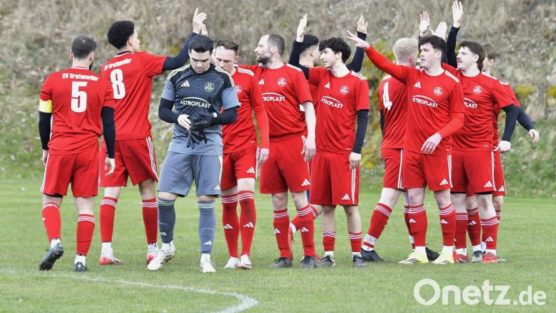 Die Mannschaft des SV Grafenwöhr bestreitet in der Kreisliga Nord das Auftaktspiel der Saison 26/27. Am Freitag, 24. Juli, empangen die Grafenwöhrer den FC Vorbach. Bild: Hubert Ziegler