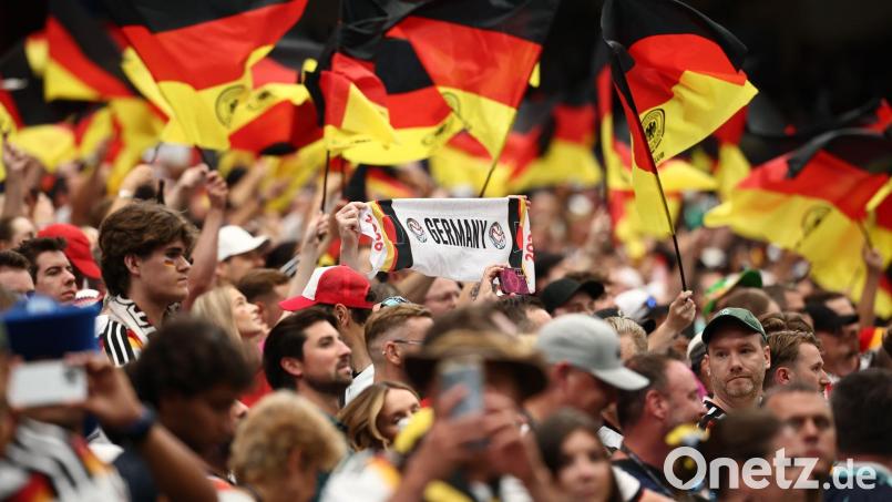 Deutsche Fans beim WM-Spiel der DFB-Elf in Houston. (Archivbild) Bild: Christian Charisius/dpa