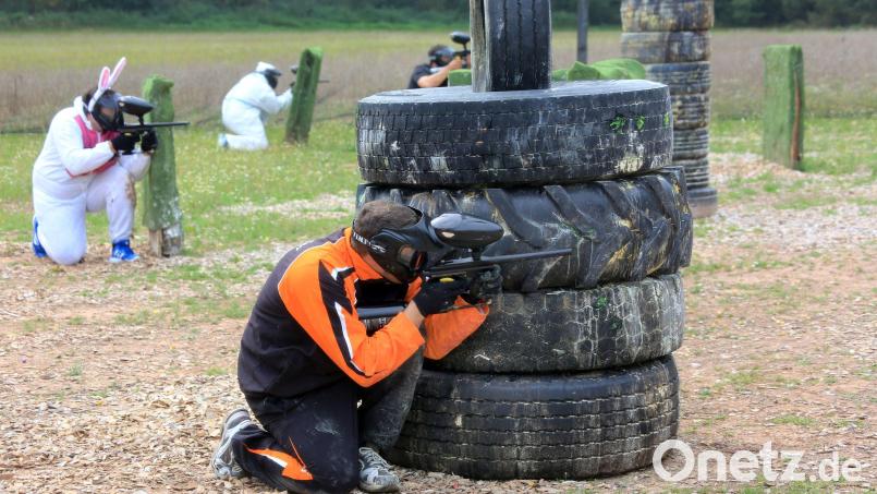 Paintball ist eine beliebte Freizeitaktivität. Zahlreiche Oberpfälzer fahren dafür regelmäßig nach Tschechien. Doch es gibt einiges zu beachten, vor allem bei den Paintball-Markierern. Archivbild: Gerhard Götz