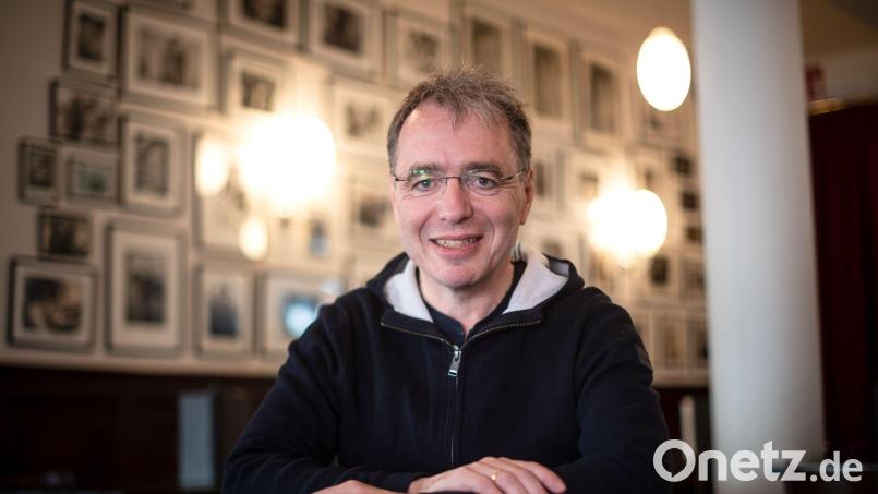 David Safier hat mit seinen „Miss Merkel“-Krimis Bestseller geschrieben - und nun Ex-Kanzlerkandidat Armin Laschet zum Protagonisten seines neuen Romans gemacht. (Archivbild) Bild: Sina Schuldt/dpa