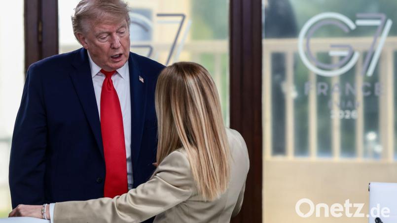 Donald Trump legte im Streit mit der italienischen Regierungschefin nach, Meloni konterte. (Archivfoto) Bild: Evelyn Hockstein/Pool Reuters/AP/dpa