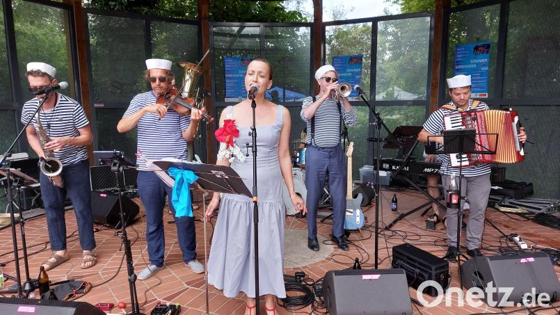 Die "Schicksalscombo" im Pavillon des Max-Reger-Parks. Bild: Helmut Kunz