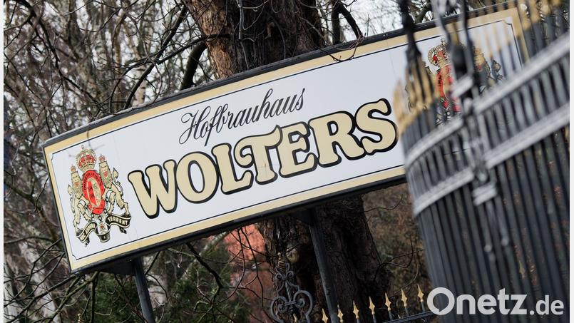 Die Brauerei Wolters stellt Antrag auf Insolvenz in Eigenregie. (Archivfoto) Bild: Julian Stratenschulte/dpa
