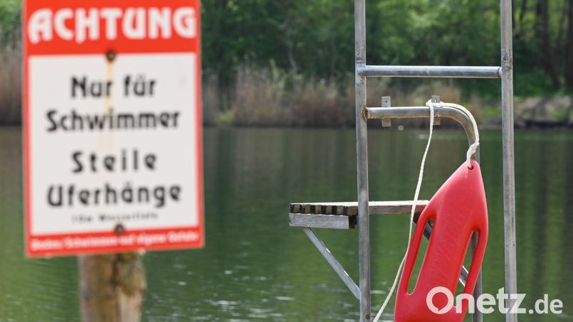 Am Wochenende musste im Heidebad ein Kleinkind gerettet werden. (Archivbild) Bild: Heiko Rebsch/dpa