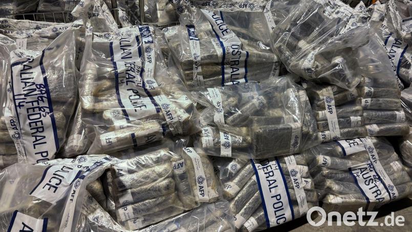 Das Kokain war in Bunkern unter Schiffscontainern versteckt. Bild: Uncredited/Australian Federal Police/AP/dpa