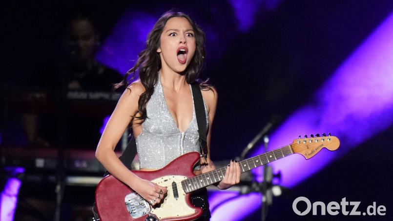 Olivia Rodrigo ist einer der derzeit erfolgreichsten Popstars der Welt. (Archivbild) Bild: Eduardo Verdugo/AP/dpa