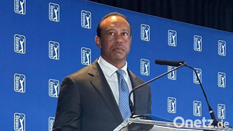 Tiger Woods bei der Pressekonferenz in Cromwell. Bild: Doug Ferguson/AP/dpa