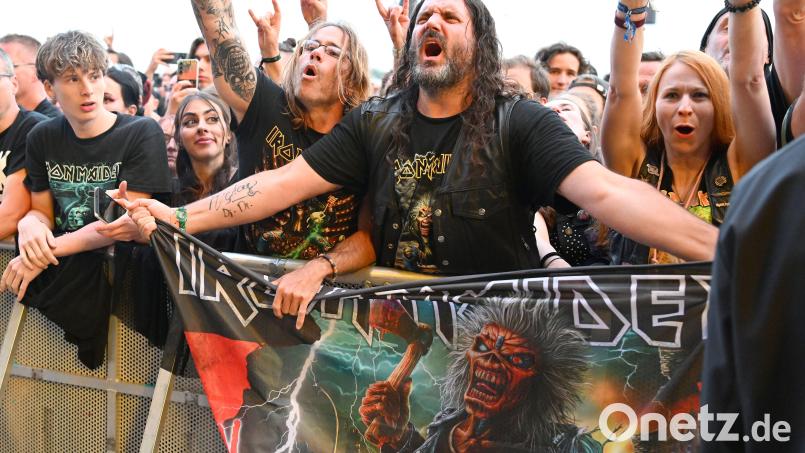 Die Rockveteranen von Iron Maiden ziehen neben ihren eingefleischten Fans auch viele jüngere Festivalgänger an. Bild: Tobias Schwarzmeier