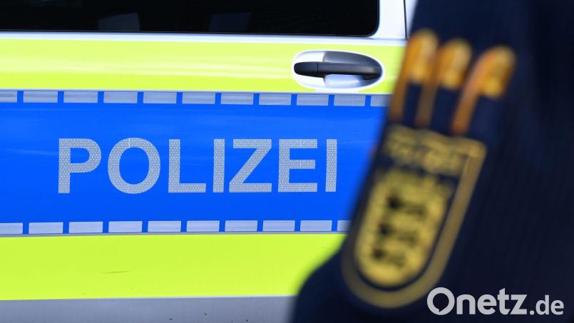 Ein Polizist ist mit seinem Motorrad bei einem Fahrsicherheitstraining verunglückt und gestorben. (Symbolbild) Bild: Bernd Weißbrod/dpa