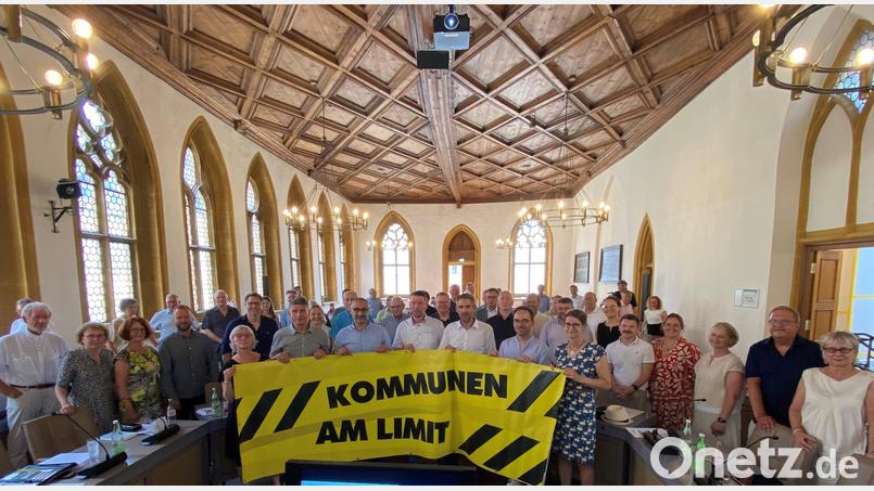Auch der Stadtrat machte in seiner Sitzung am Montag deutlich, dass die Stunde geschlagen hat. Bild: Andreas Ascherl