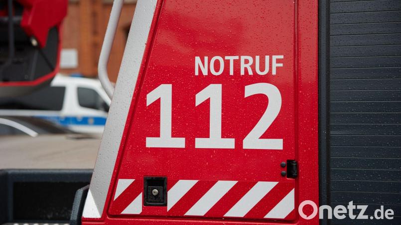 Der Notruf 112 ist nicht betroffen, aber die Feuerwehr Weiden direkt ist telefonisch derzeit nicht zu erreichen. Symbolbild: Jörg Carstensen/dpa