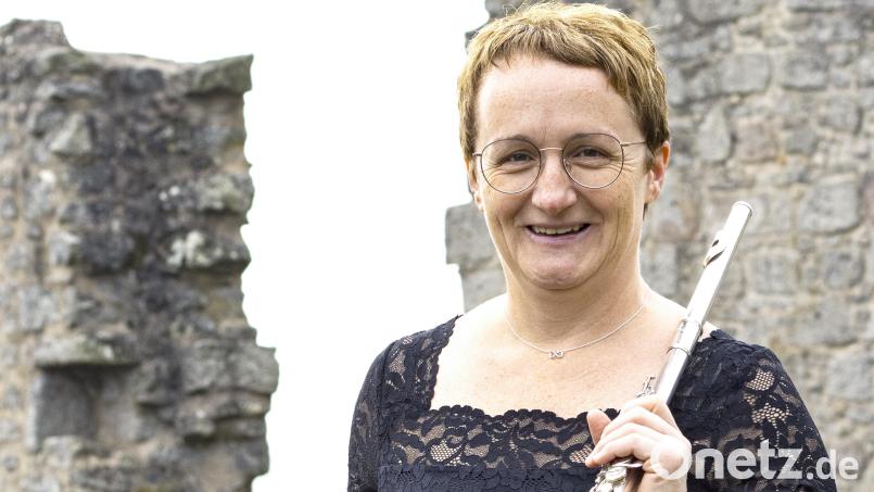 Die Flötistin Marion Elling-Birkhan aus Floß wird das Publikum am 11. Juli mit einem Liederabend begeistern. Bild: Marion Elling-Birkhan