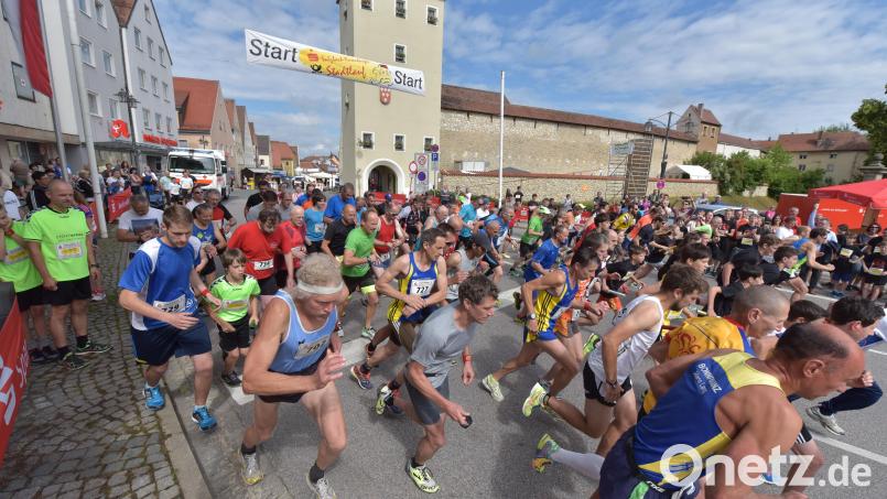 Der Stadtlauf am Samstag findet wegen der Hitze nicht statt. Archivbild: Hubert Ziegler