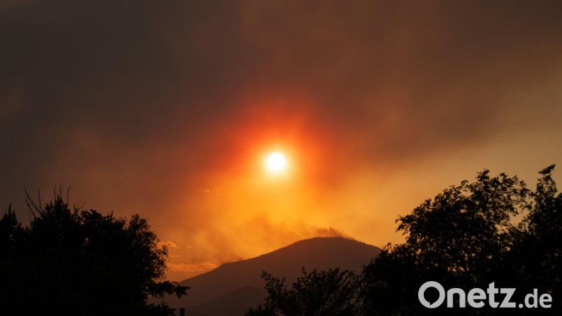 Ein Waldbrand in Utah hat sich weiter ausgebreitet. Bild: Charles Mcclintock Wilson/ZUMA Press Wire/dpa