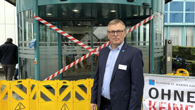 Klinikums-Vorstand Manfred Wendl legte am Montag im Stadtrat eine ernüchternde Bilanz für das Klinikum vor. Bild: Susanne Schwab
