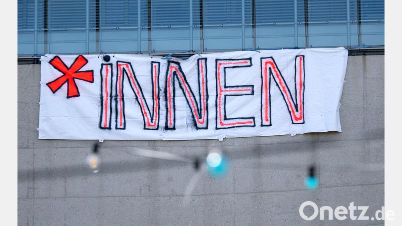 Das bayerische Hochschulgesetz bleibt ohne eine neue Regelung zum Gendern. (Archivbild) Bild: Sven Hoppe/dpa