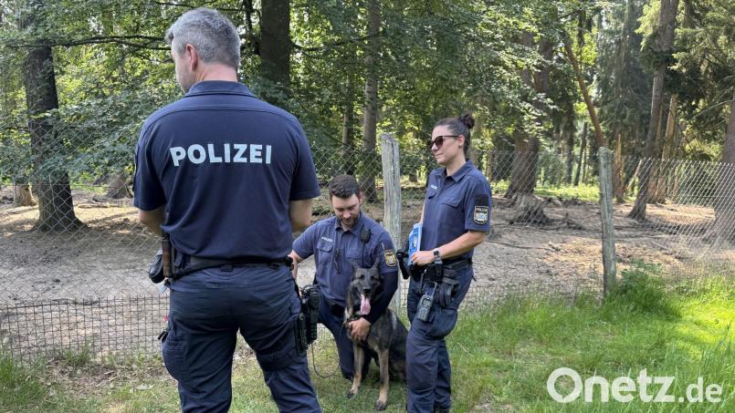 Hundeführer der Amberger Polizei gehen jetzt auch auf "Naturschutzstreife". Bild: Heike Unger