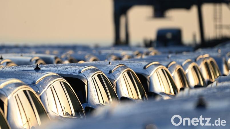 Deutschland exportiert viele Autos in die USA. (Symbolbild) Bild: Lars Penning/dpa
