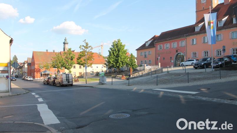 Der Markt Floß kann seine geplanten Projekte umsetzen. Der Haushaltplan 2026 ist genehmigt. Bild: Josef Pilfusek