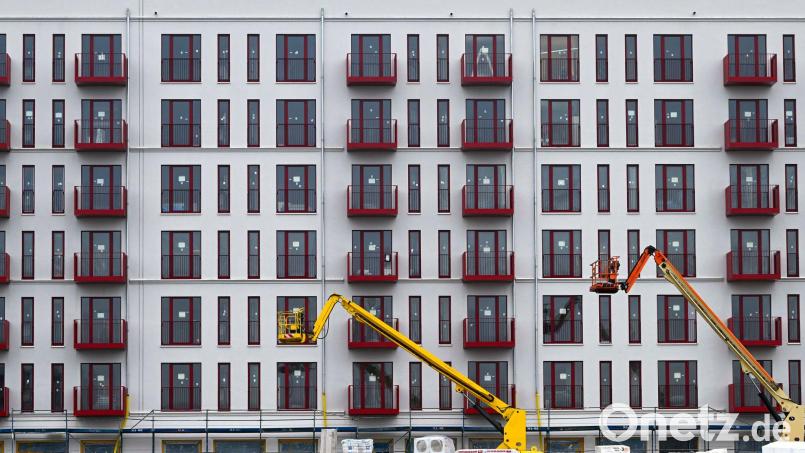 Die Preise für Wohnimmobilien unterscheiden sich regional stark. (Archivbild) Bild: Jens Kalaene/dpa