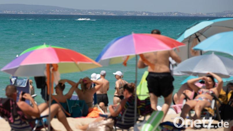 Die meisten Menschen aus Bayern verbringen ihren Urlaub innerhalb Europas - den Freistaat eingeschlossen. (Symbolbild) Bild: Clara Margais/dpa