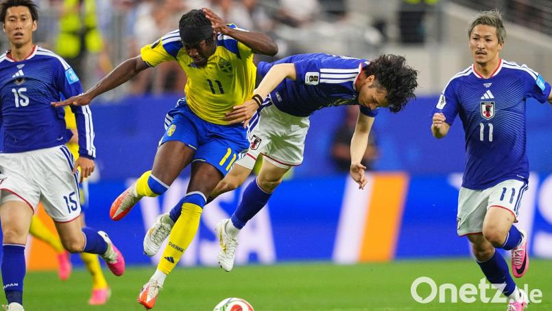 Schweden und Japan lieferten sich ein hart umkämpftes WM-Spiel. Bild: Julio Cortez/AP/dpa