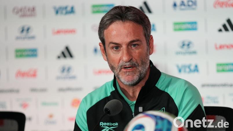 Thomas Christiansen und Panama treffen am Samstag auf England. (Archivbild) Bild: Stephanie Scarbrough/AP/dpa