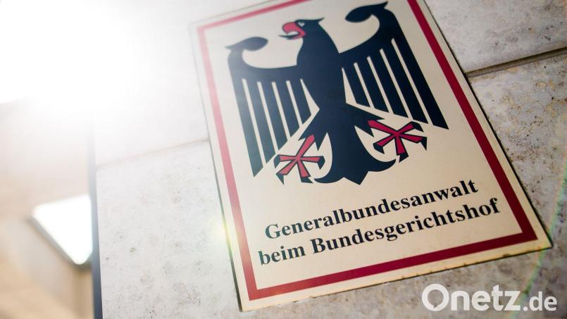 Zwei mutmaßliche Unterstützer einer rechtsextremistischen terroristischen Vereinigung sind im Visier der Bundesanwaltschaft. (Archivbild) Bild: Christoph Schmidt/dpa
